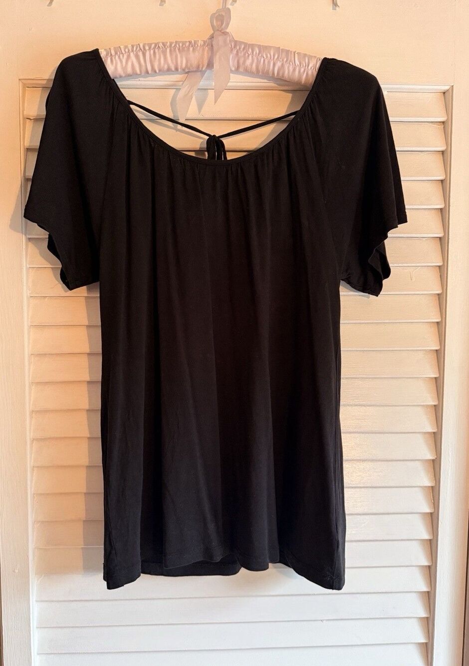 Old Navy Black Scoop Neck Flutter Sleeve Top M Back Tie Boho Whimsigoth Casual